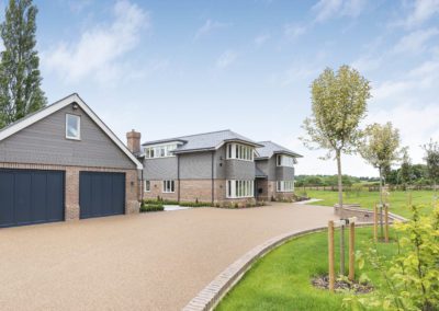 Four bedroom detached new build property in South Oxfordshire - Front of house and driveway image